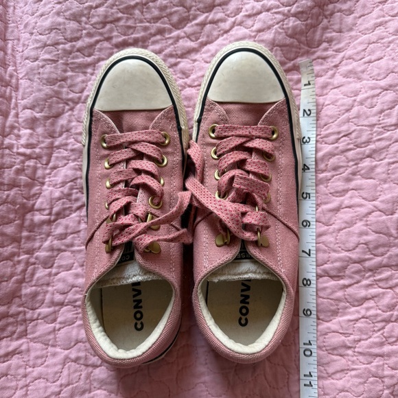 🌸Converse All Star Pink Lows with Sherpa Detail - Picture 2 of 9